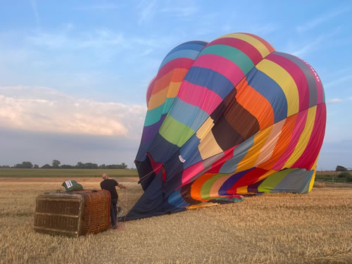 Gonflage du ballon un soir d'été