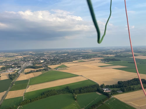 Magnifique survol de campagne en montgolfière